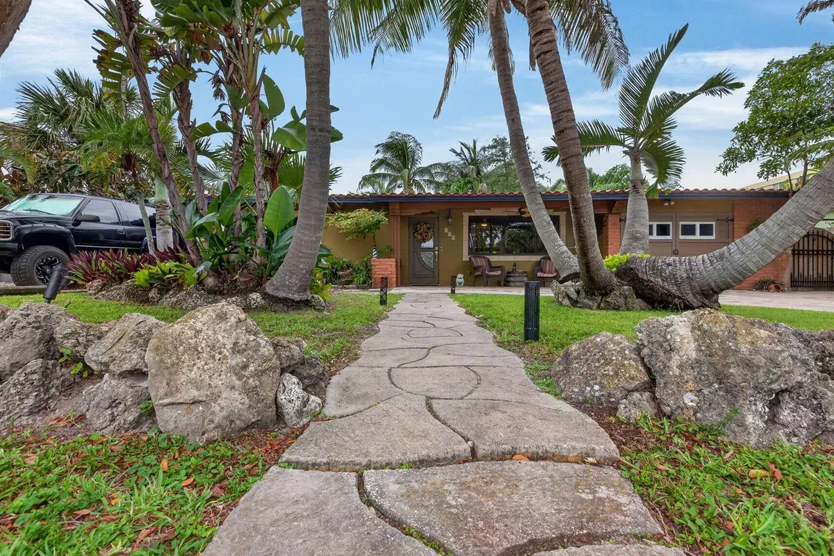 949 NE 25th Avenue, Pompano Beach FL 33062