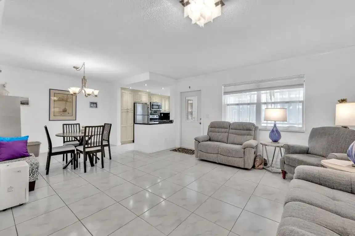 580 Egret Drive # 121, Hallandale Beach FL 33009 photo 5