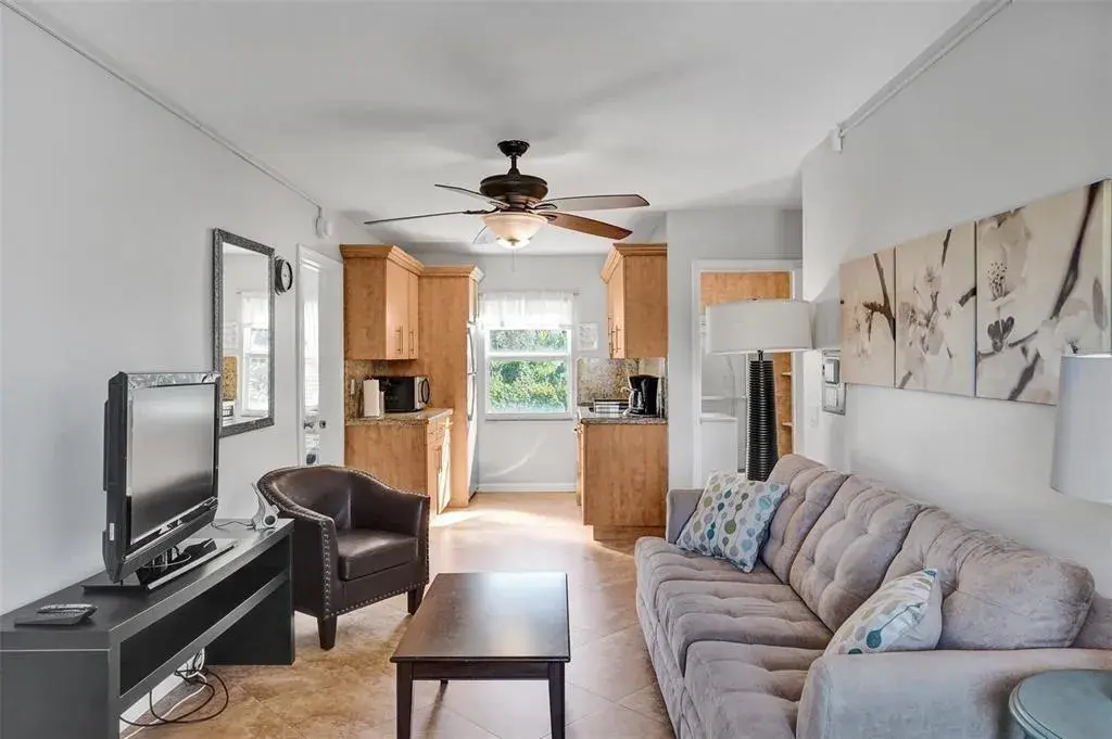 1642 Adams Street # b, Hollywood FL 33020