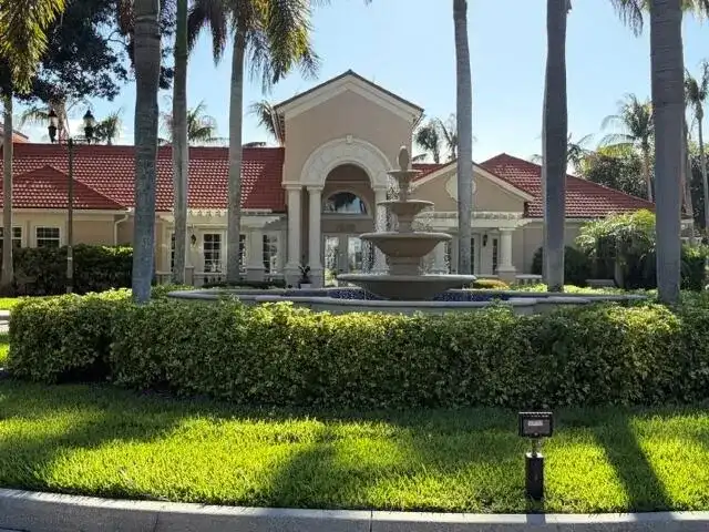 1590 S 42nd Circle S # 308, Vero Beach FL 32967