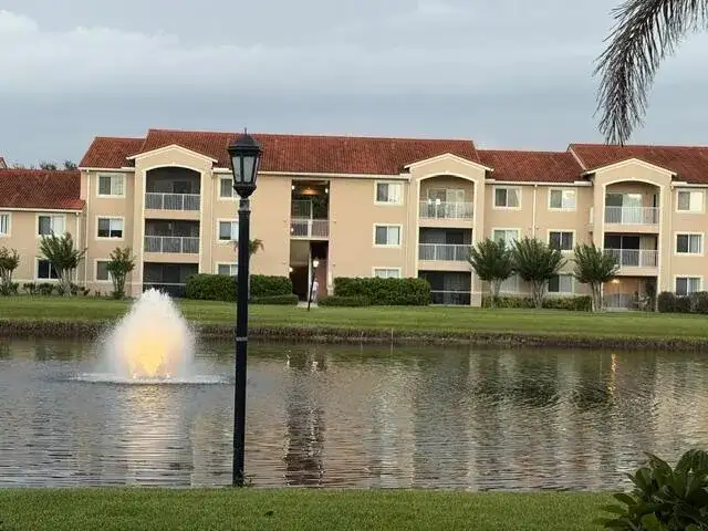 1590 S 42nd Circle S # 308, Vero Beach FL 32967 photo 2