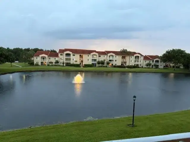 1590 S 42nd Circle S # 308, Vero Beach FL 32967 photo 3