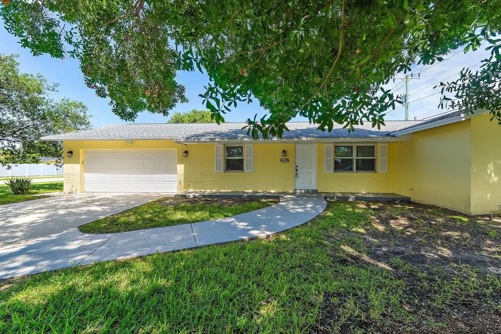 678 Riverside Drive, Palm Beach Gardens FL 33410