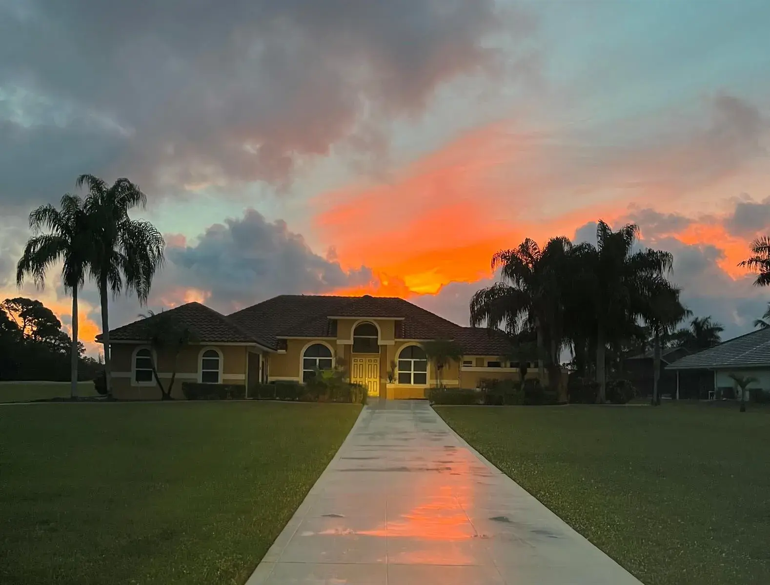 8030 Woodsmuir Drive, Palm Beach Gardens FL 33412