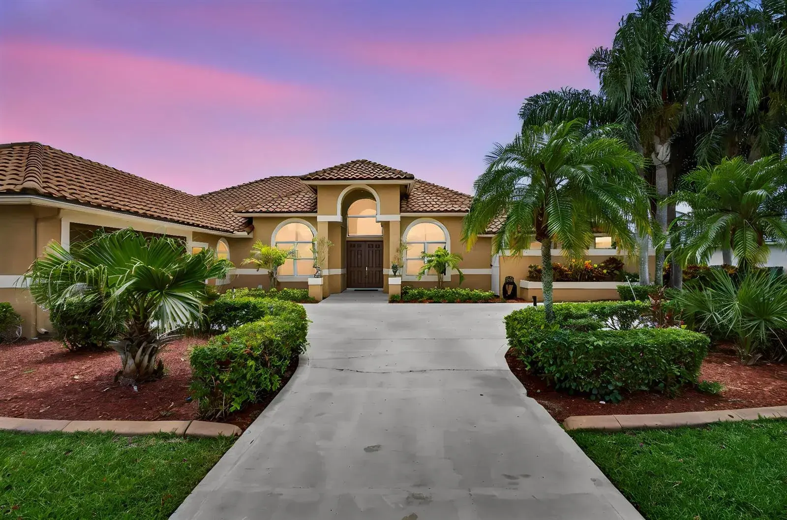 8030 Woodsmuir Drive, Palm Beach Gardens FL 33412