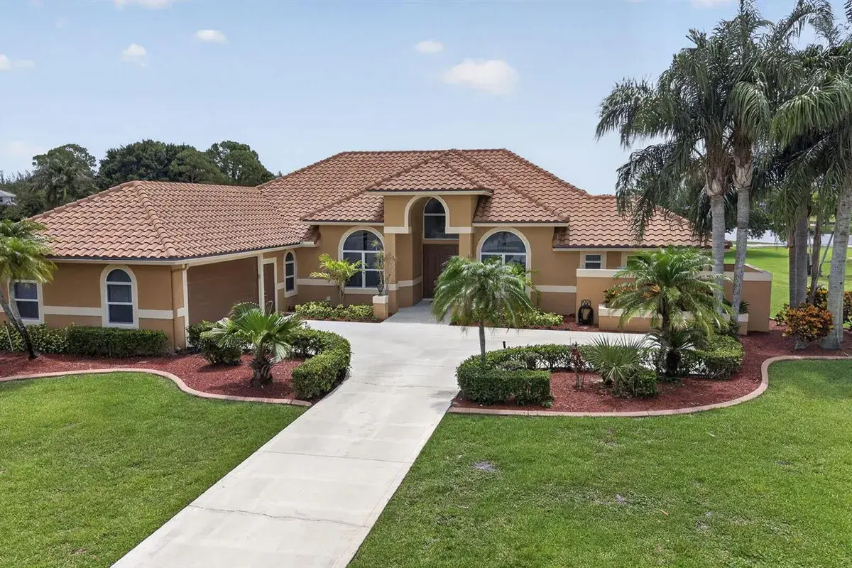 8030 Woodsmuir Drive, Palm Beach Gardens FL 33412