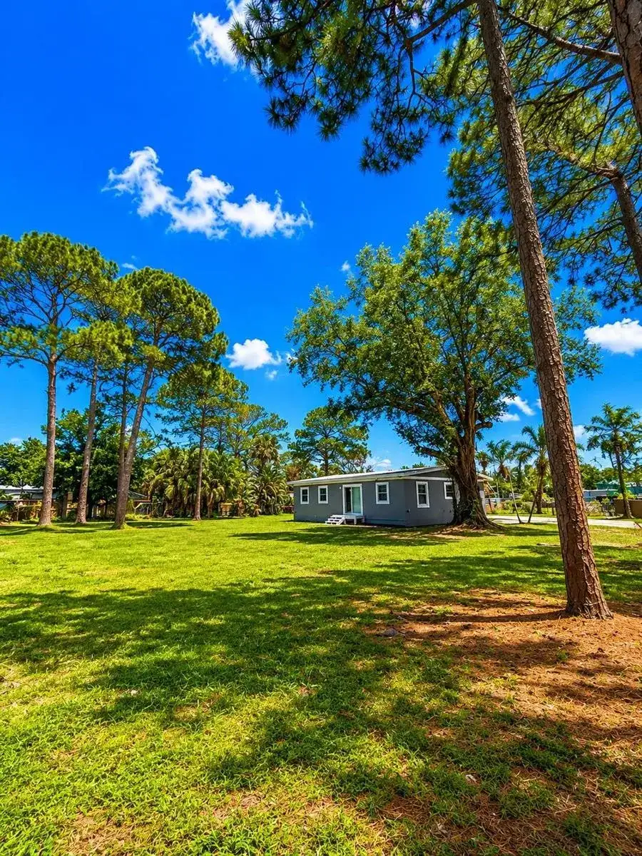 468 N 53rd Dr Drive N, FL 33415 photo 5