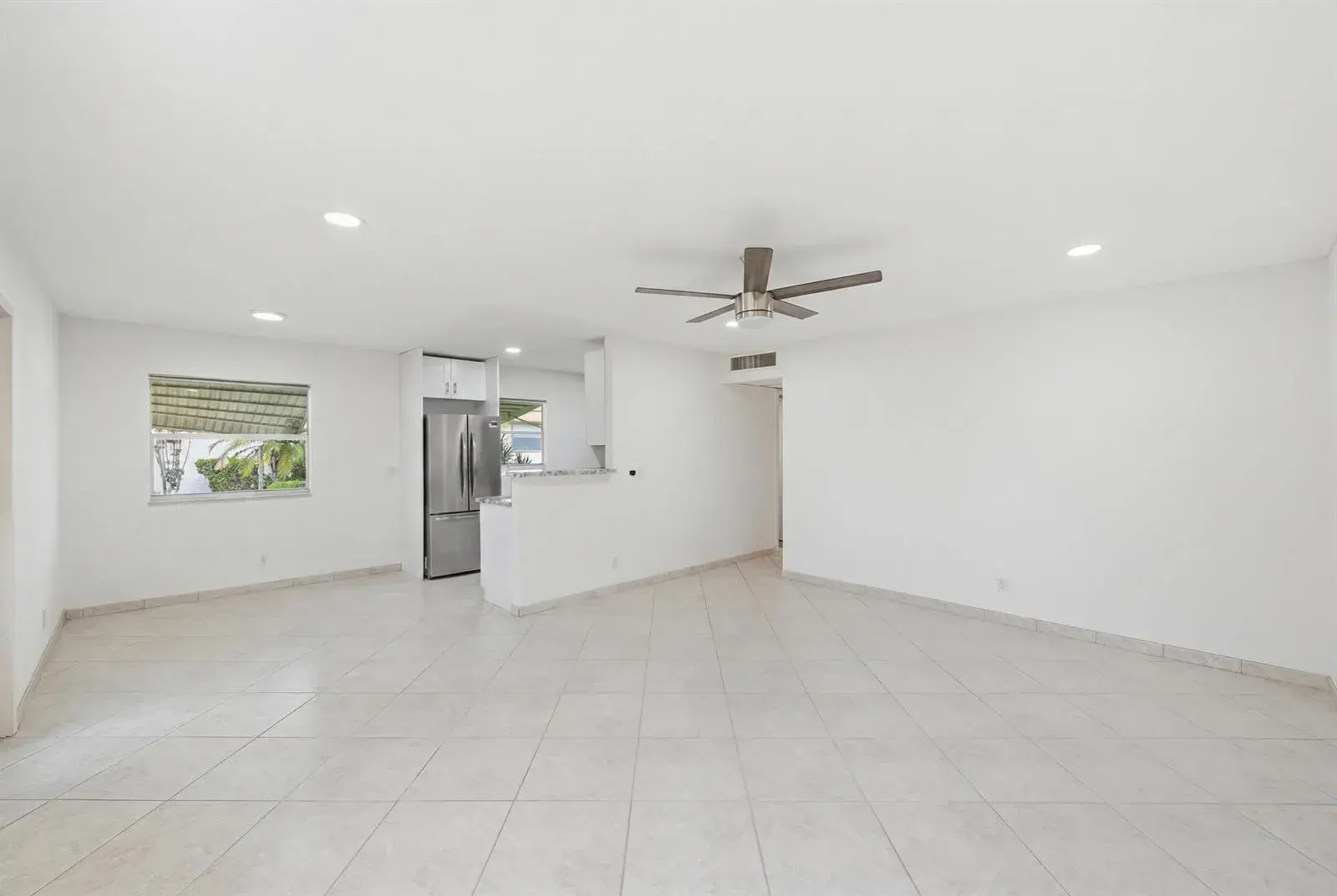 28 Seville 'b', Delray Beach FL 33446