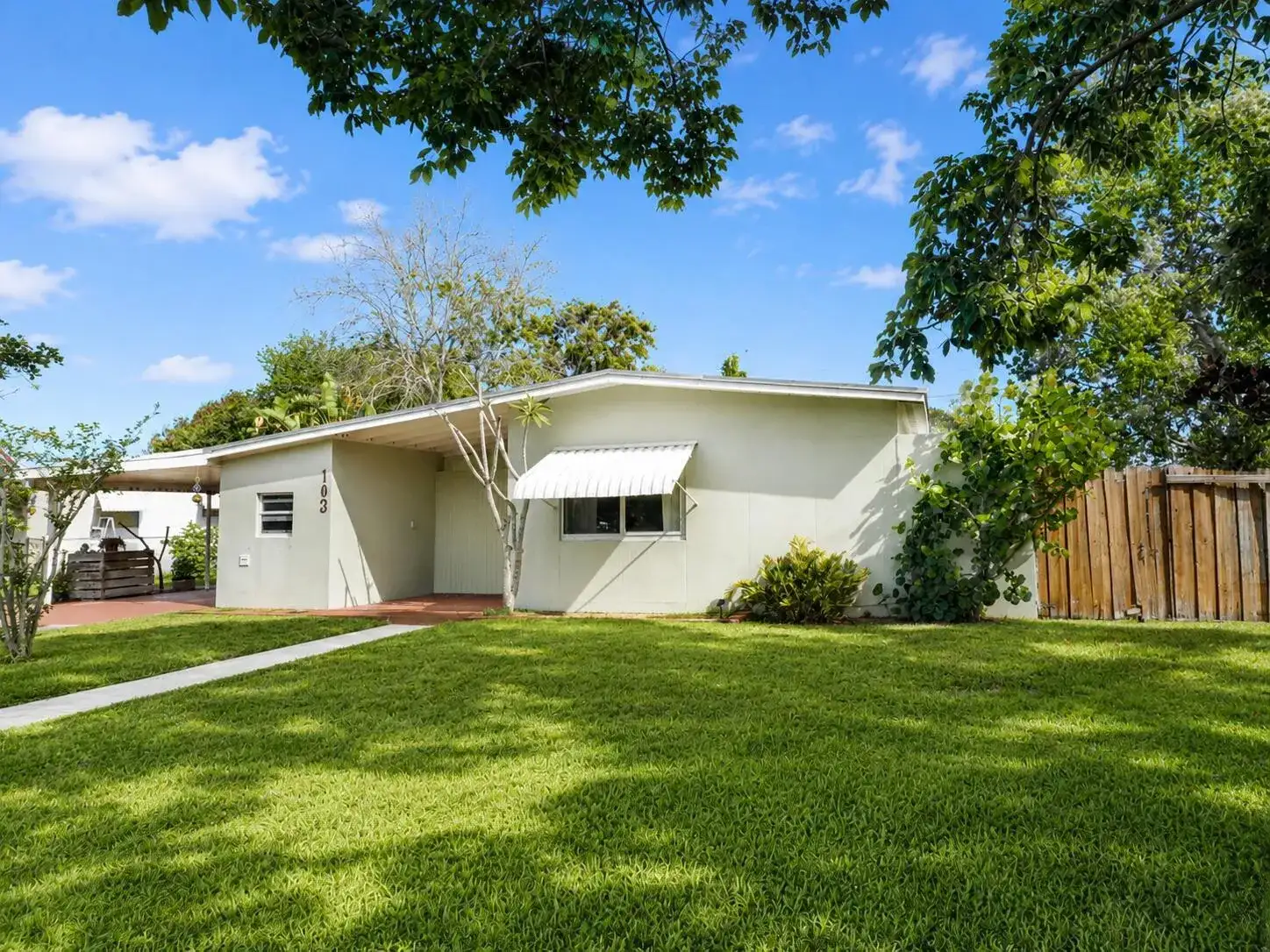 103 SE Bonita Court, Port St. Lucie FL 34983 photo 4