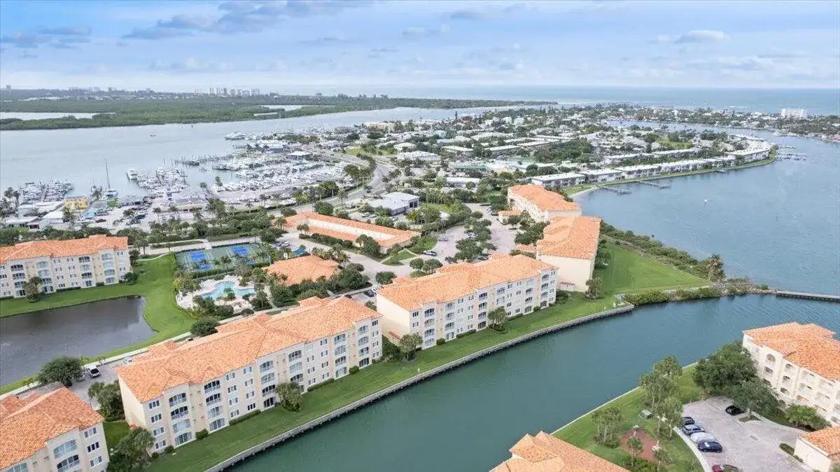 5 E Harbour Isle Dr Drive E # 103, Fort Pierce FL 34949 photo 2