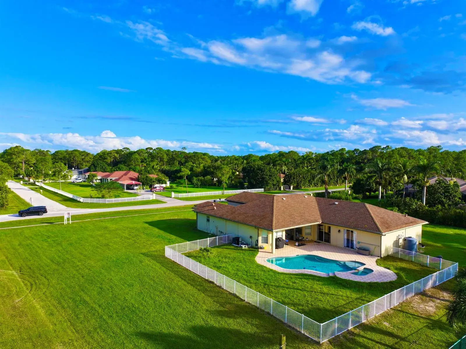 6613 Hall Boulevard, FL 33470
