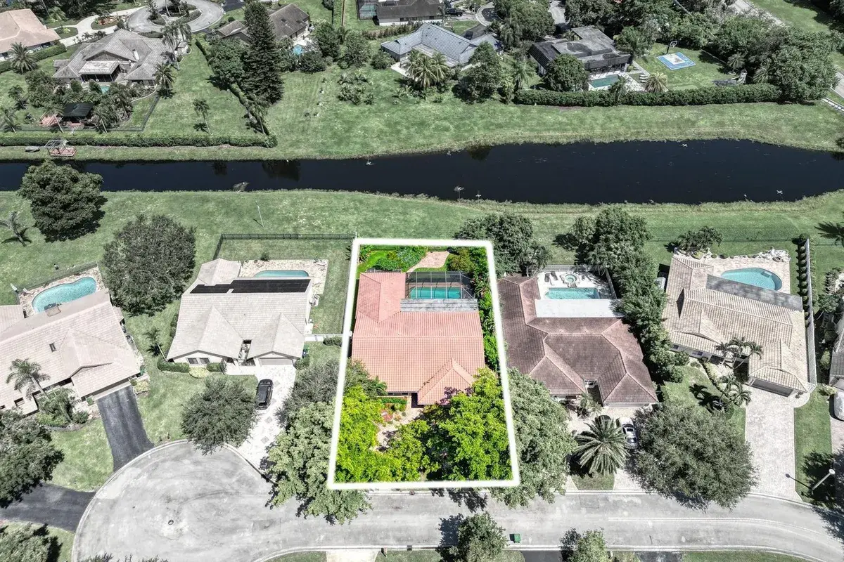 303 NW 105th Terrace, Coral Springs FL 33071