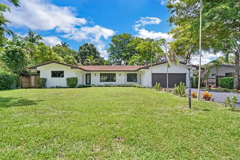 4190 SW 4th Street, Plantation FL 33317 photo 2