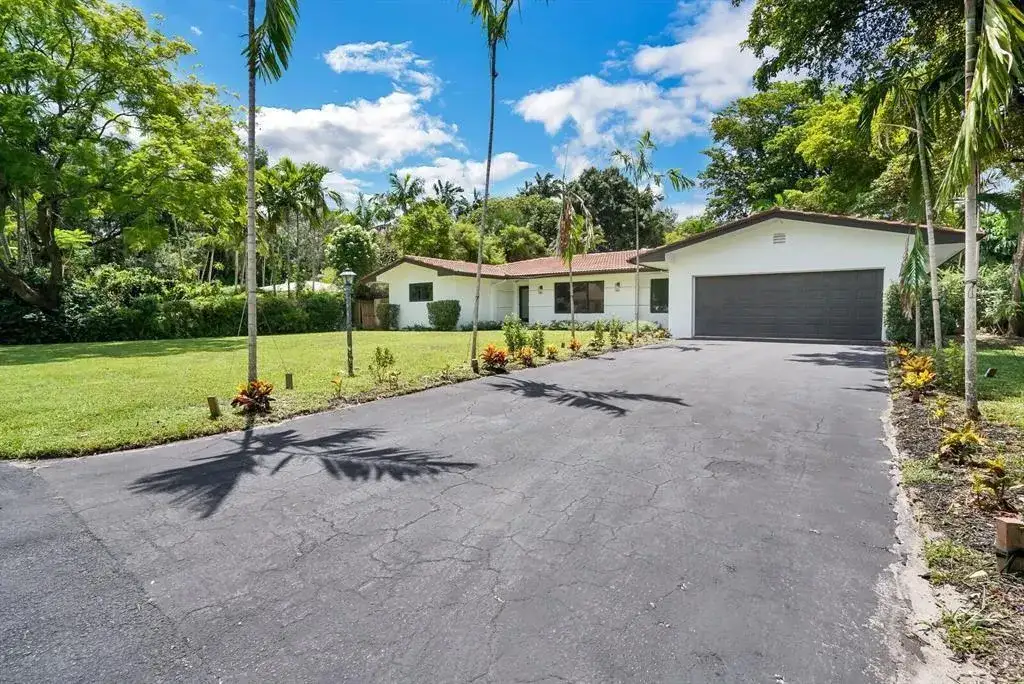 4190 SW 4th Street, Plantation FL 33317 photo 3