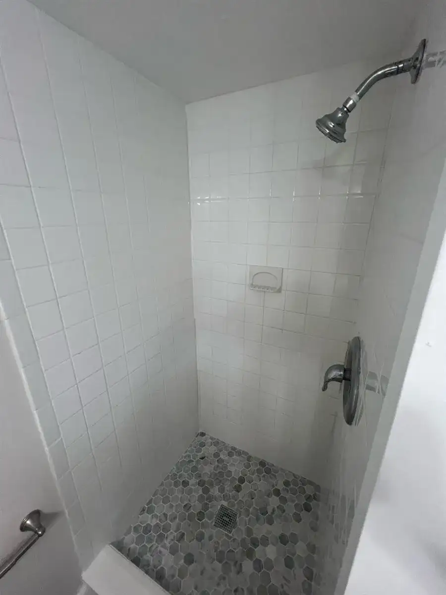 559 NE 48th Street # 303, Boca Raton FL 33431 photo 5