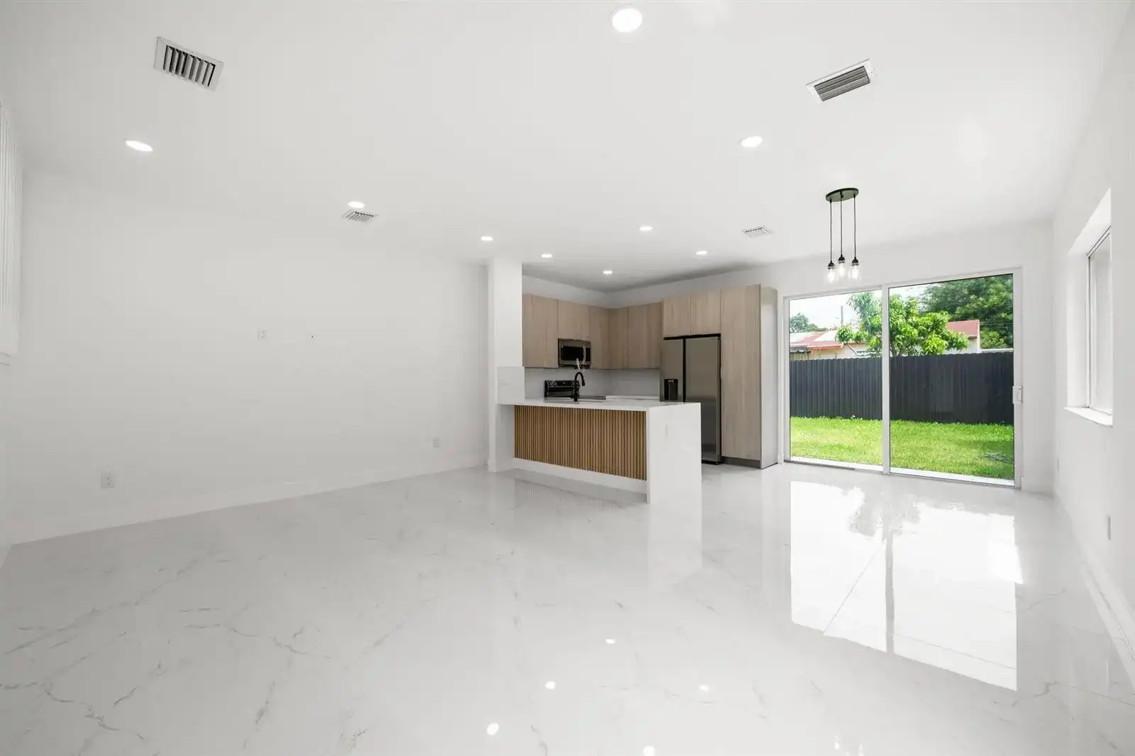 1355 NW 42nd Street # 1355, Miami FL 33142