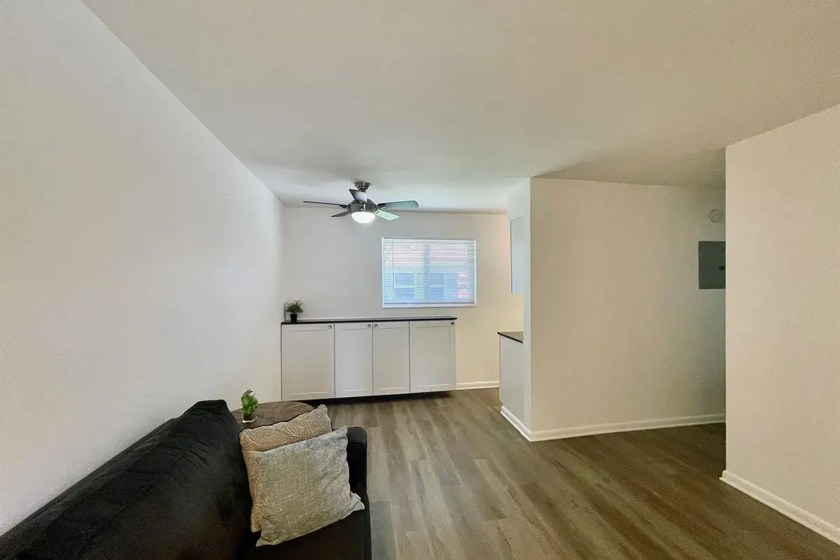 1704 NE 9th Street, Fort Lauderdale FL 33304