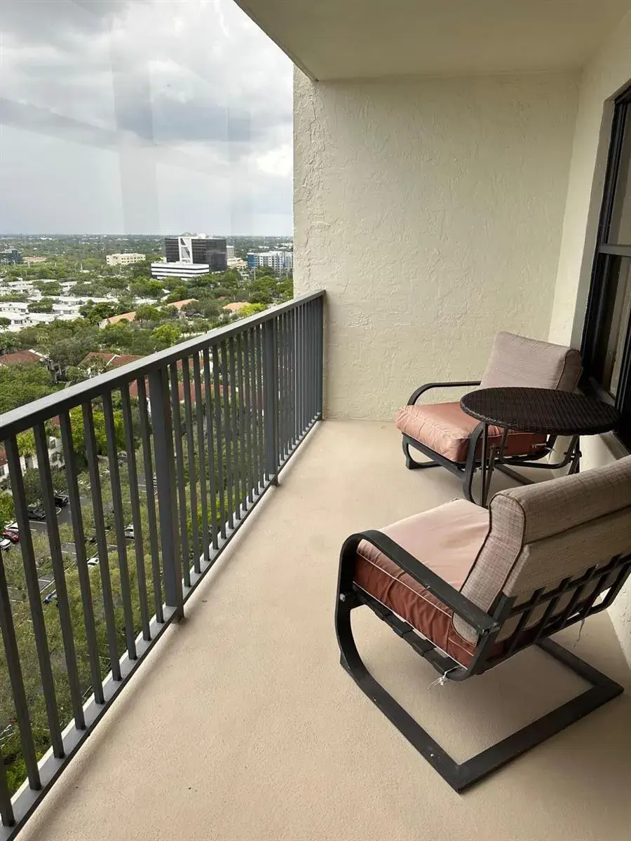 3200 Port Royale Drive N # 2004, Fort Lauderdale FL 33308