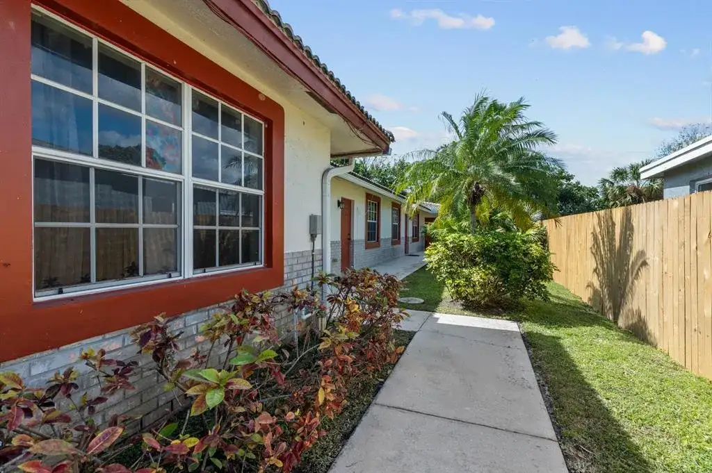 617 NW 15th Avenue, Pompano Beach FL 33069 photo 5