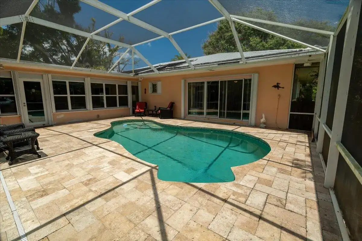 105 Sheridan Lane, Jensen Beach FL 34957 photo 5