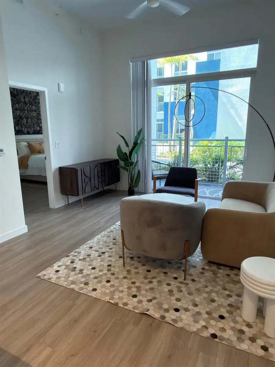 1710 N Congress Avenue, West Palm Beach FL 33409 photo 2