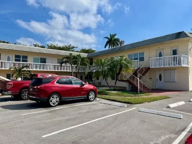 1455 N 12th Court # 6b, Hollywood FL 33019