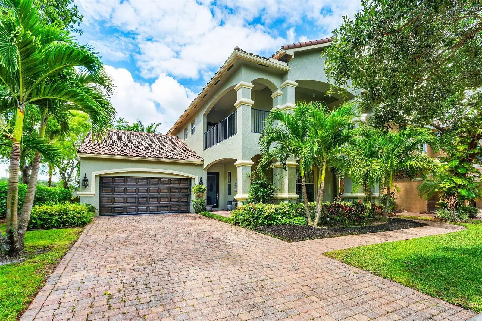 599 Cresta Circle, West Palm Beach FL 33413 photo 3