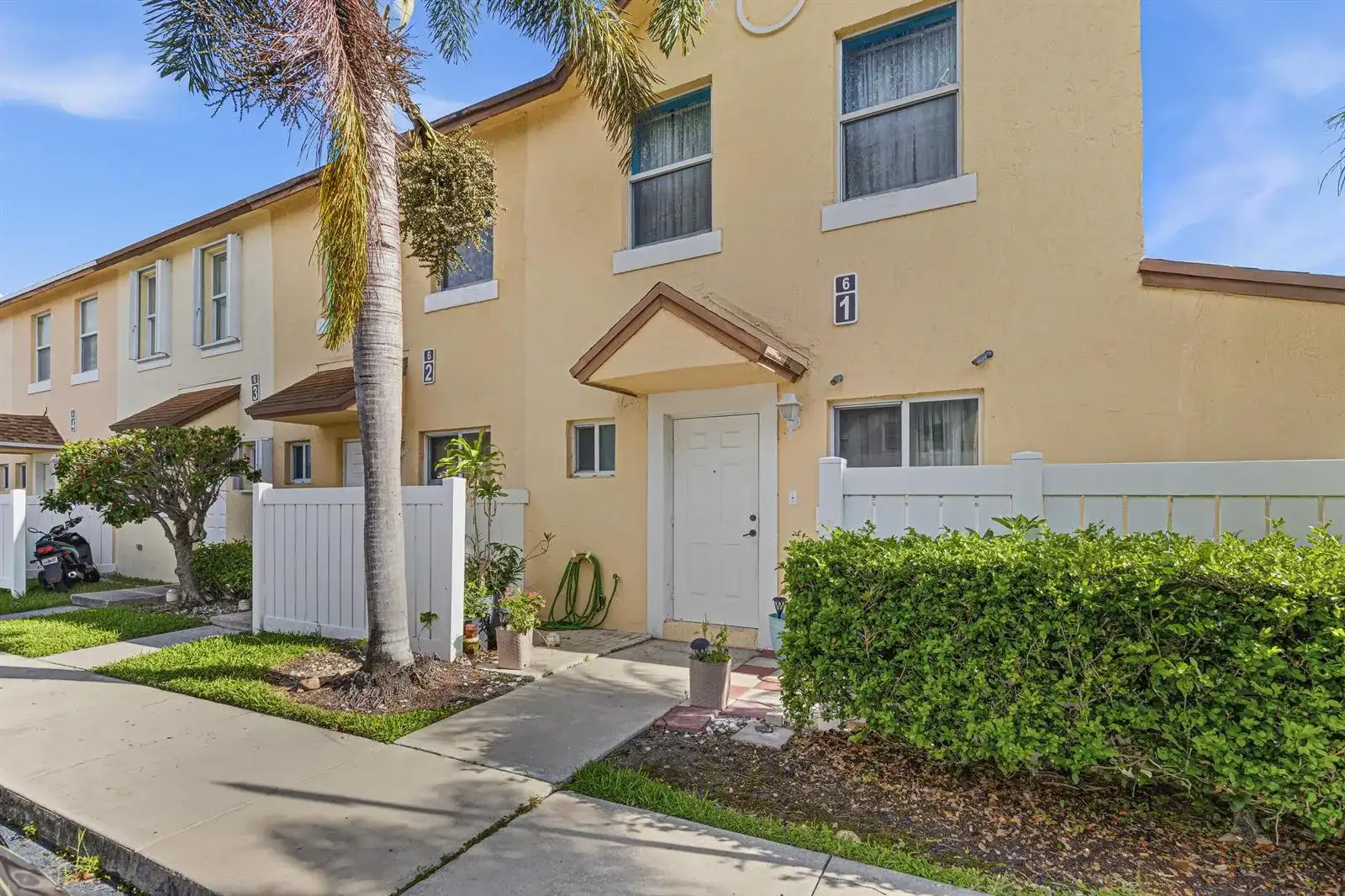 6631 Winfield Boulevard # 6, Margate FL 33063