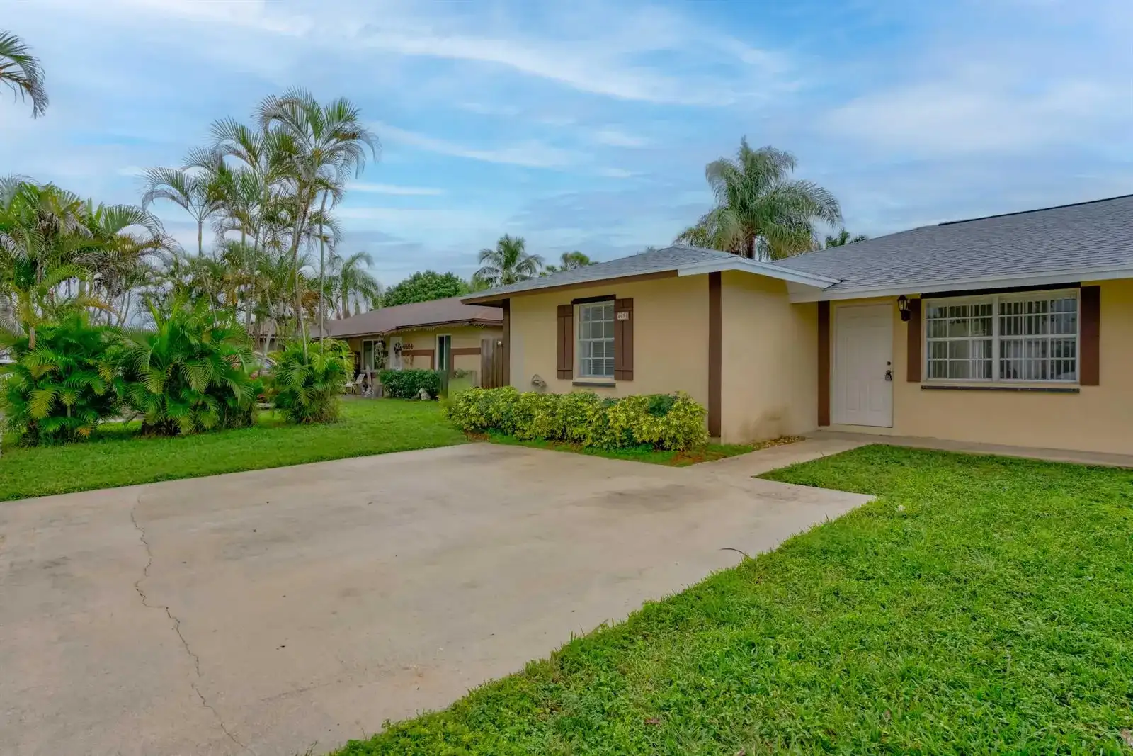 4698 Arthur Street, Palm Beach Gardens FL 33418