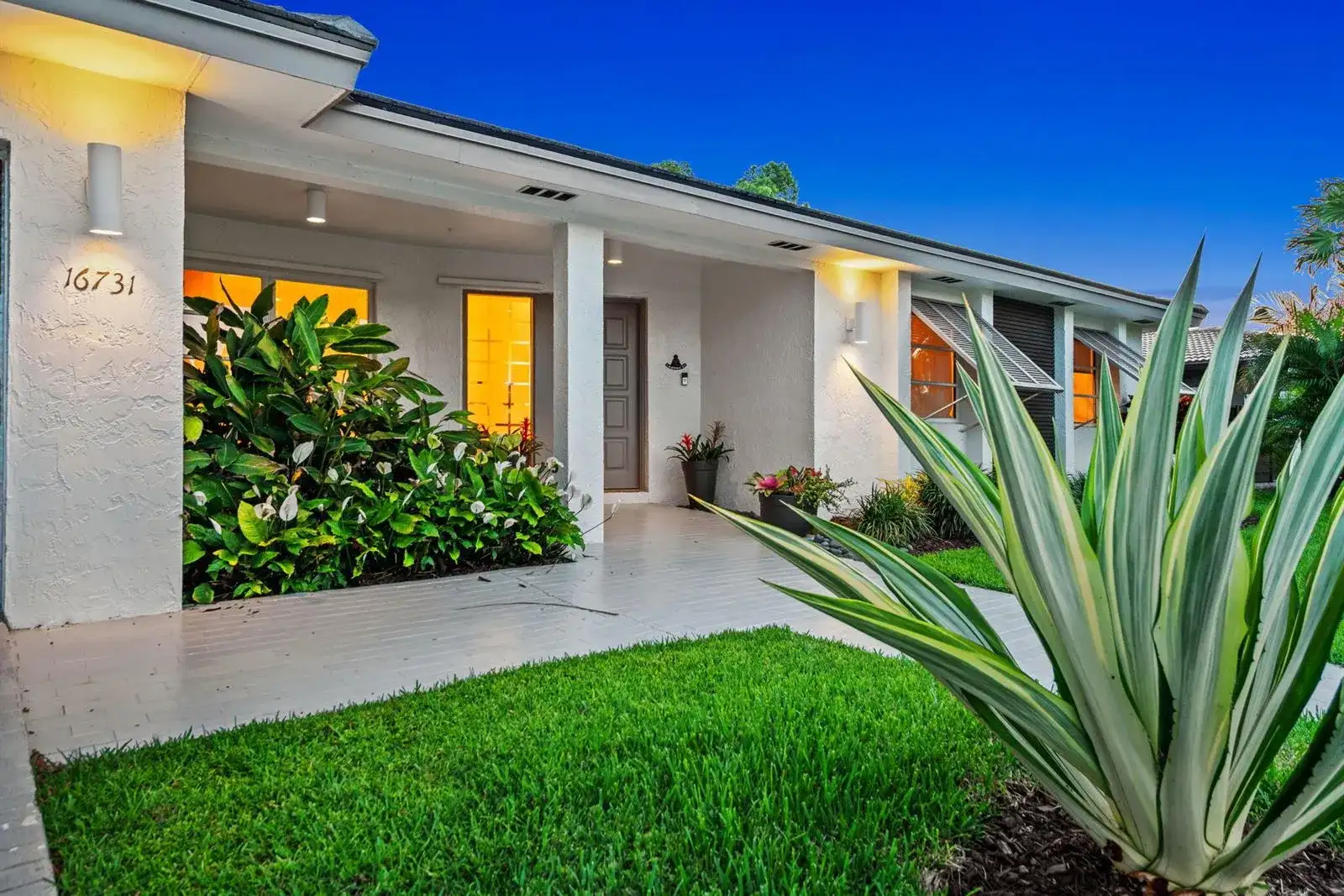 16731 Harbor Court, Weston FL 33326 photo 2