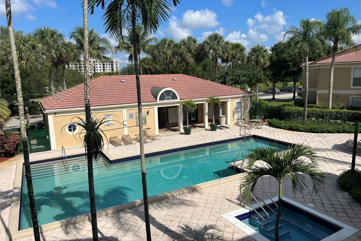 875 Riverside Drive # 725, Coral Springs FL 33071
