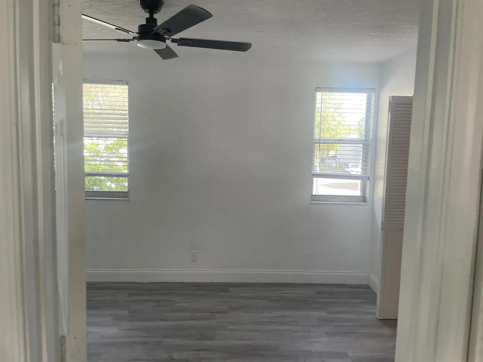 817 Crystal Lake Drive, Deerfield Beach FL 33064 photo 5