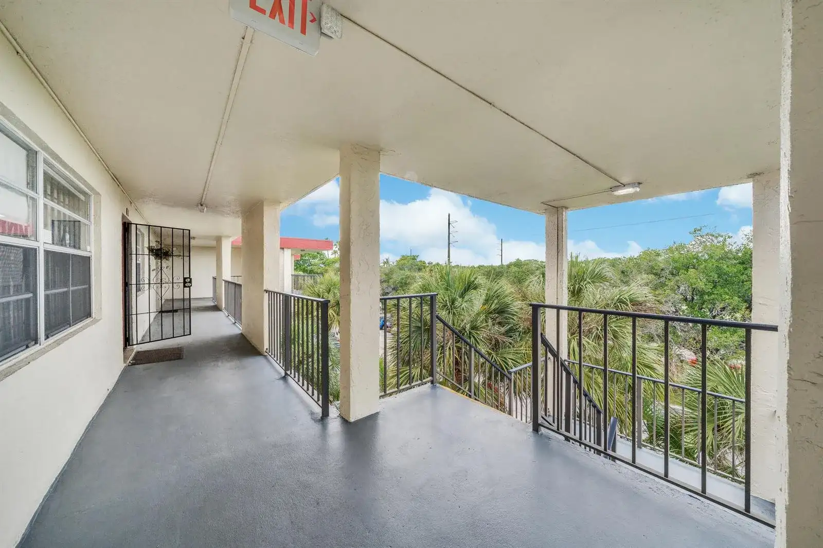3070 NW 48th Terrace # 405, Lauderdale Lakes FL 33313 photo 2