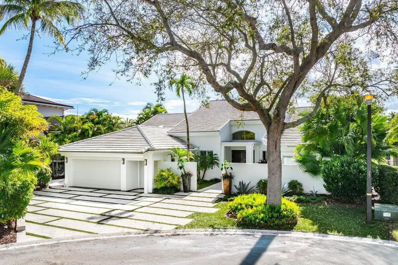 215 Island Drive, Jupiter FL 33477 photo 4