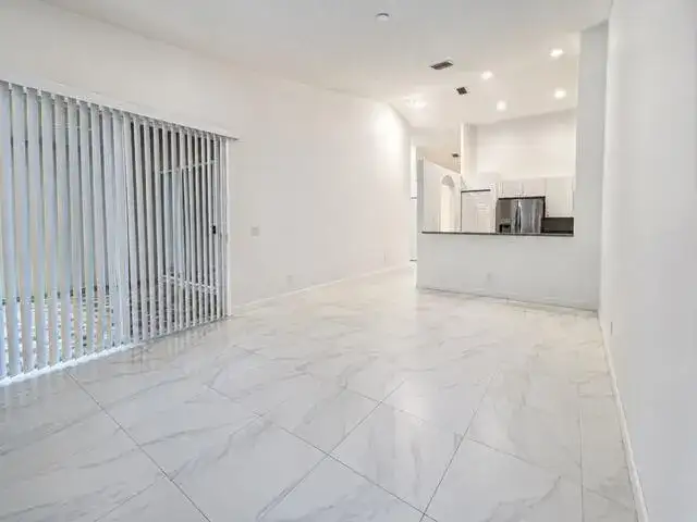 2480 S Coral Trace Circle S, Delray Beach FL 33445 photo 4
