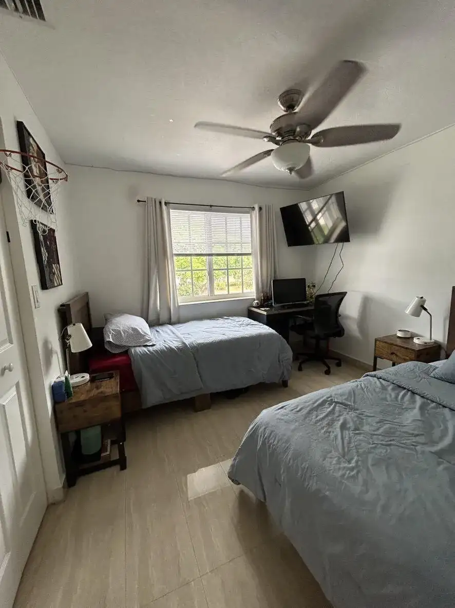 17031 NW 22nd Street, Pembroke Pines FL 33028 photo 2
