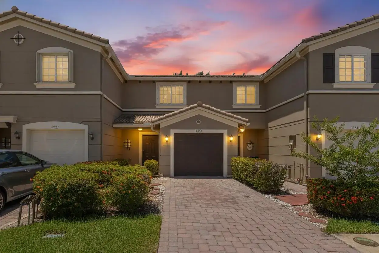2257 SW Marshfield Court, FL 34953 photo 4