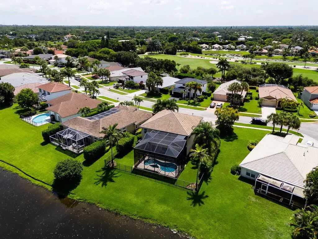 1681 Lakefield North Court, Wellington FL 33414 photo 4