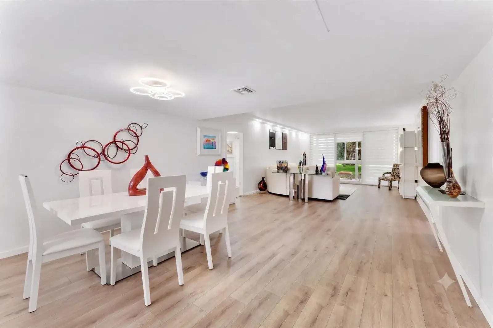 3900 Oaks Clubhouse Drive # 110, Pompano Beach FL 33069 photo 5