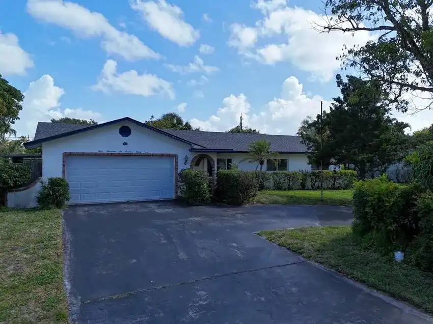 4639 Franwood Drive, Delray Beach FL 33445