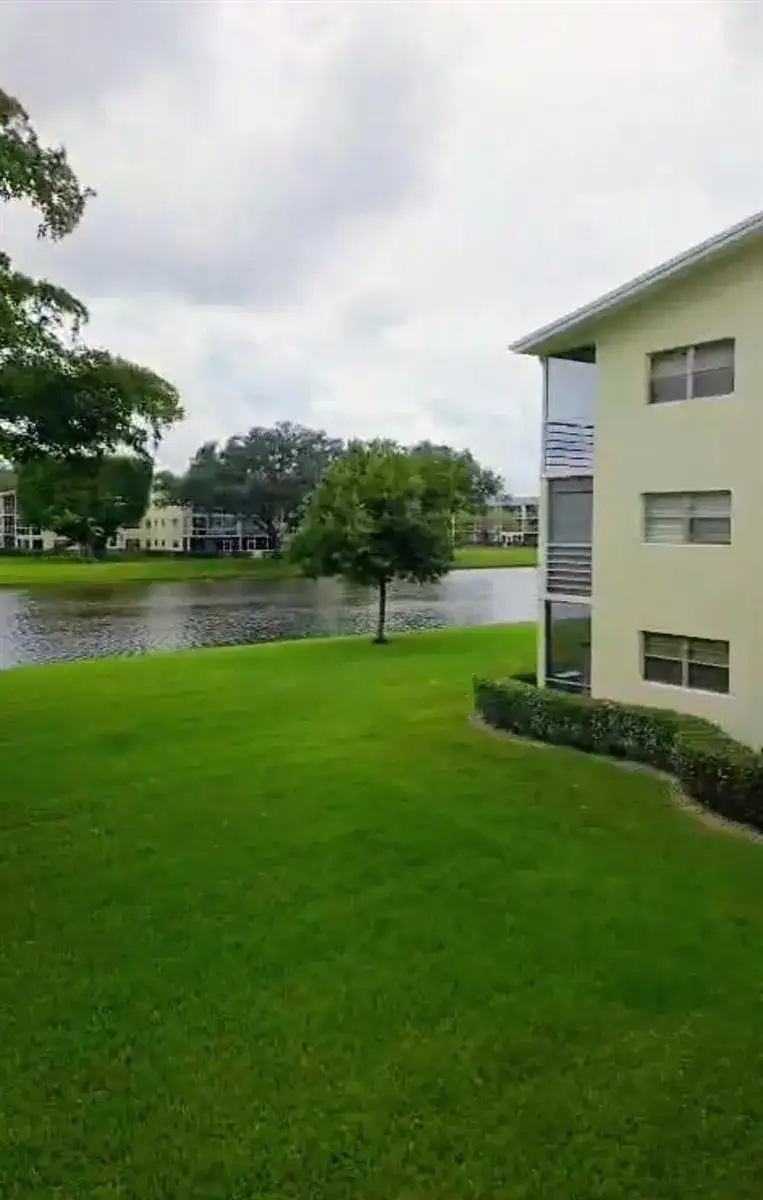 316 Dorset H # 316, Boca Raton FL 33434 photo 2