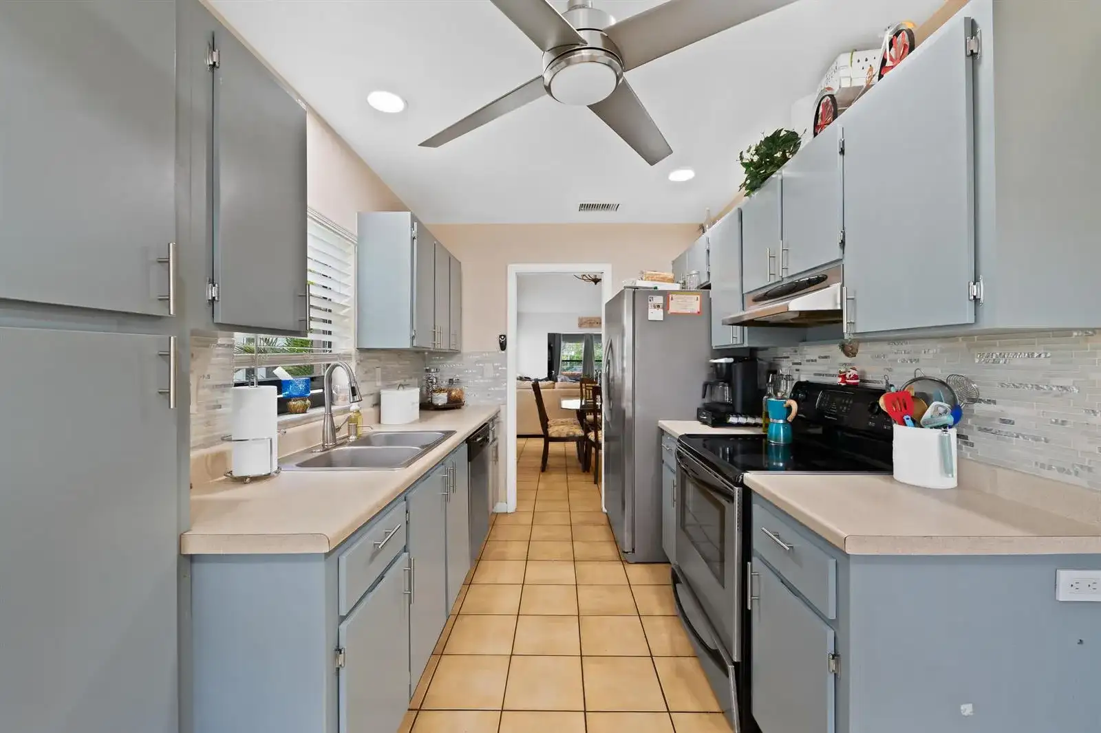 8108 NW 100th Way, Tamarac FL 33321 photo 3