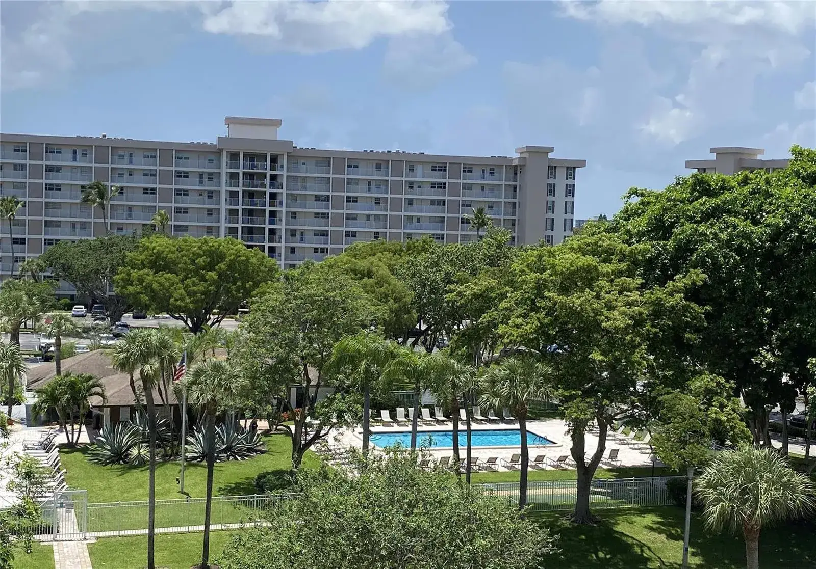 2671 S Course Drive # 602, Pompano Beach FL 33069
