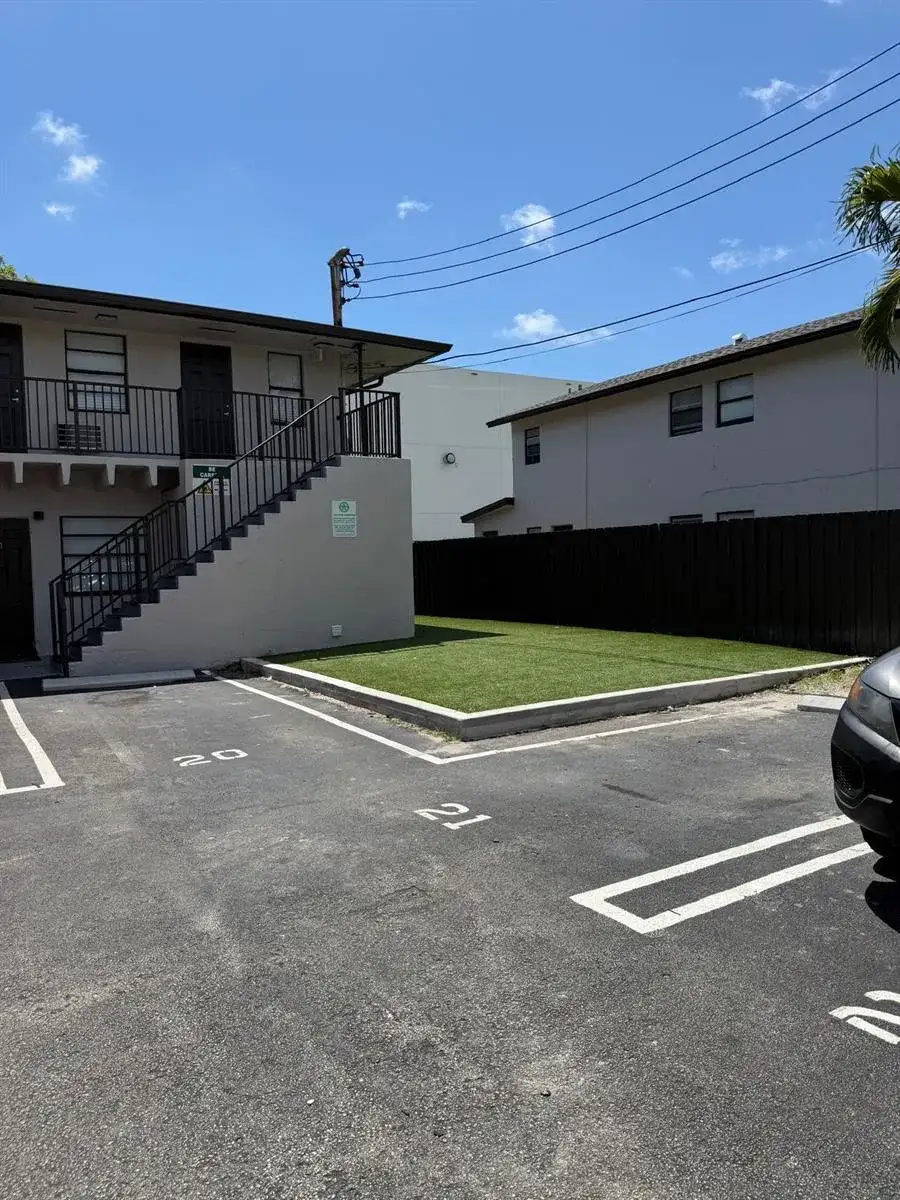 110 NW 7th Avenue # 18, Pompano Beach FL 33060 photo 5