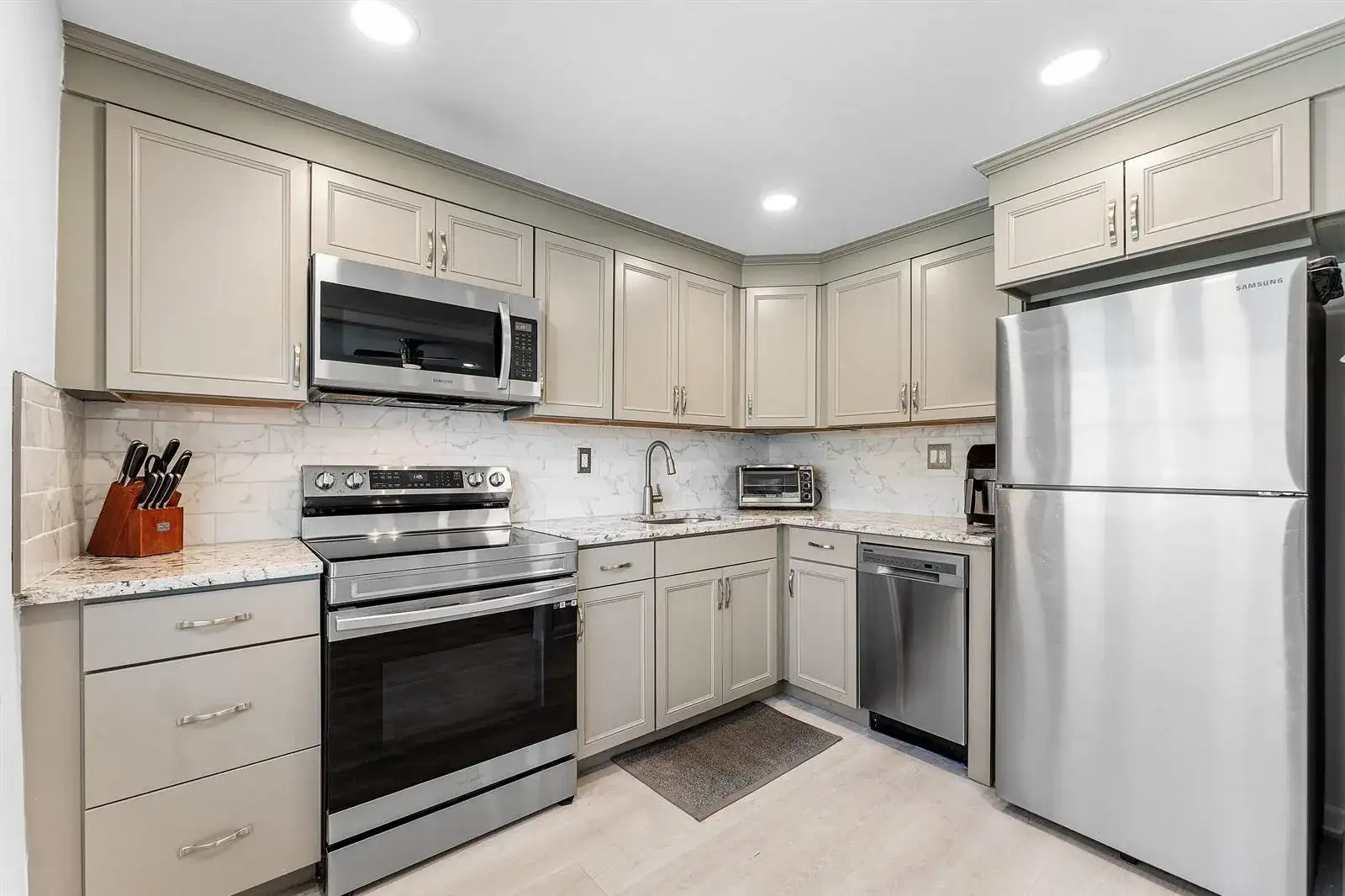 340 NW 19th Street # 2020, Boca Raton FL 33432 photo 2