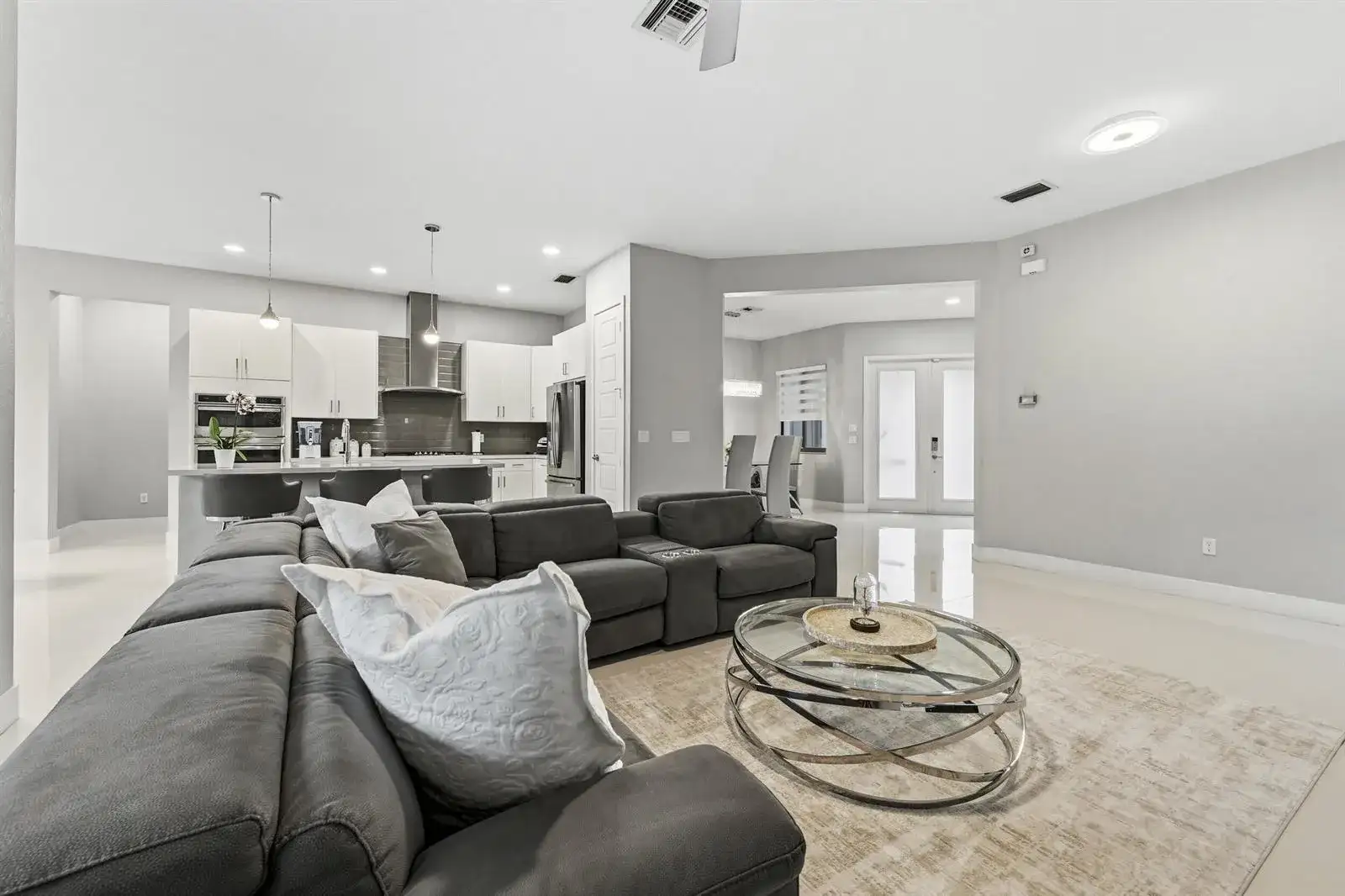 10555 Waves Way, Parkland FL 33076 photo 4