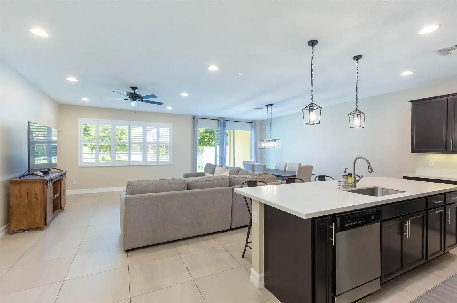 63 Dogwood Court, Royal Palm Beach FL 33411 photo 4