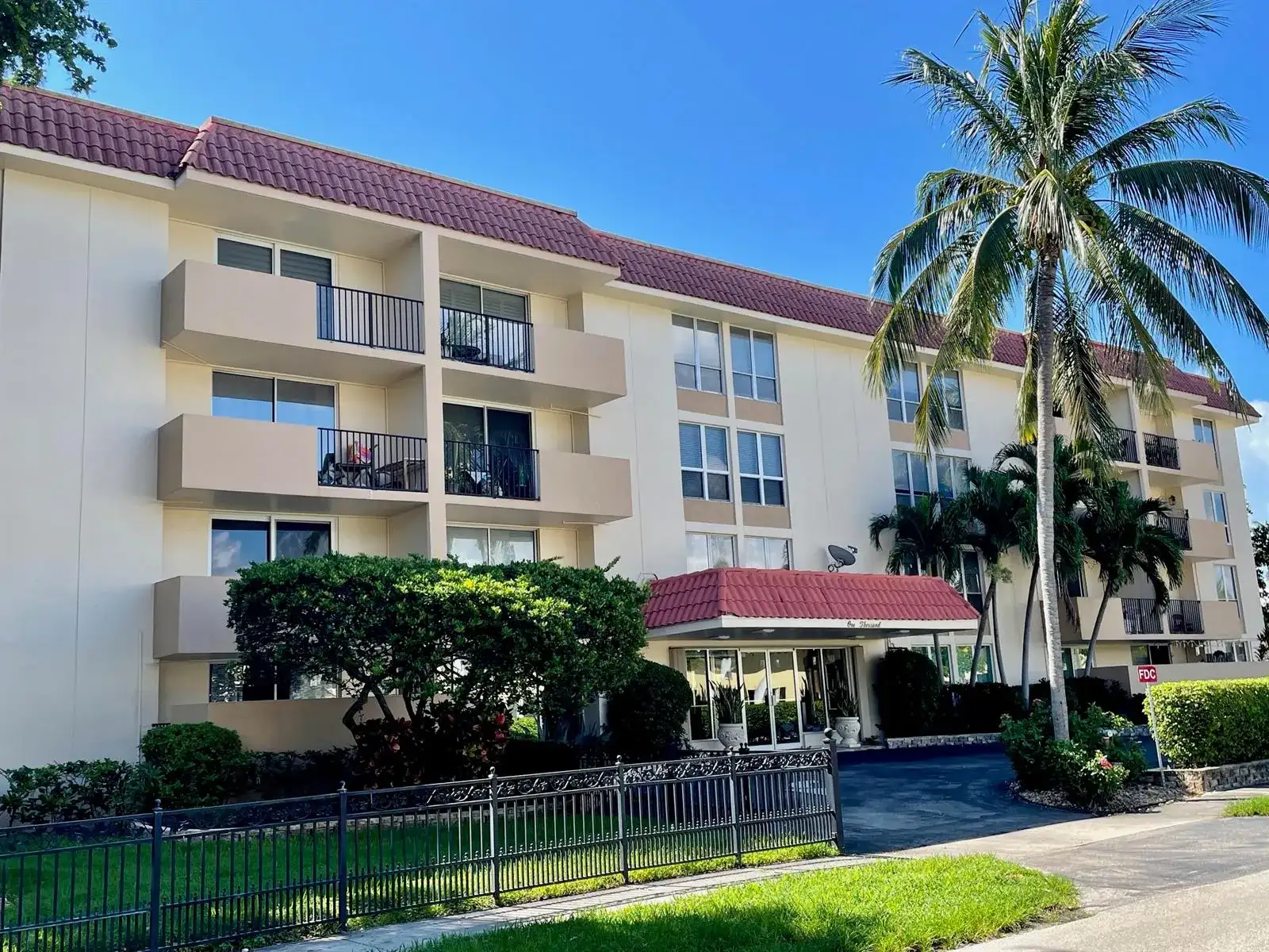 1000 Spanish River Road # 2n, Boca Raton FL 33432 photo 3
