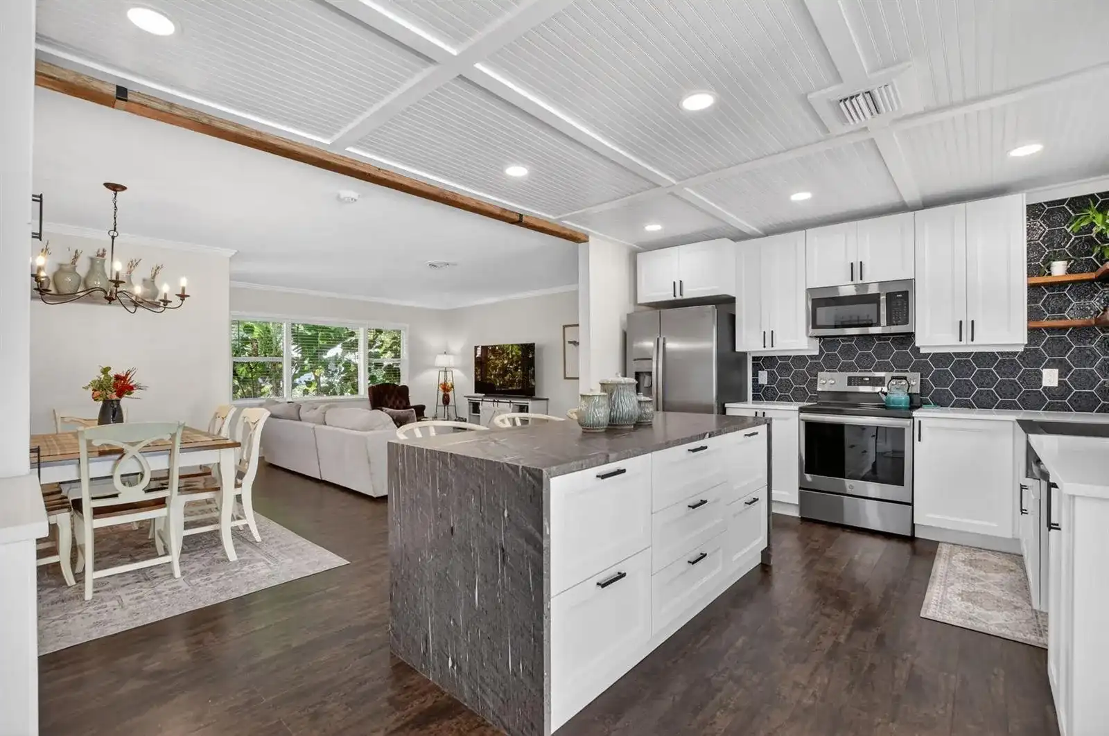 1207 SW 12th Avenue, Boca Raton FL 33486