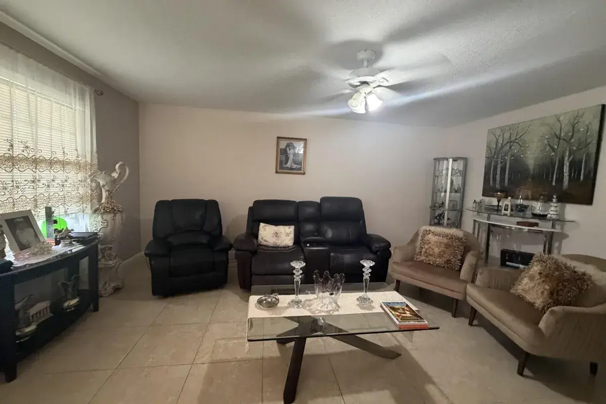 1011 Ventnor Crescent, Deerfield Beach FL 33442